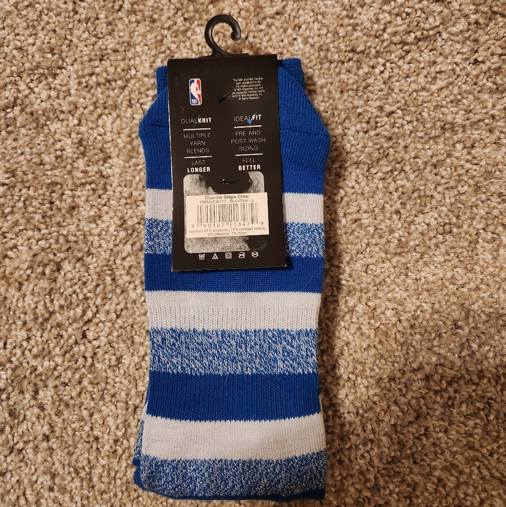 NWT Oklahoma City Thunder Crew Socks - Picture 2 of 2